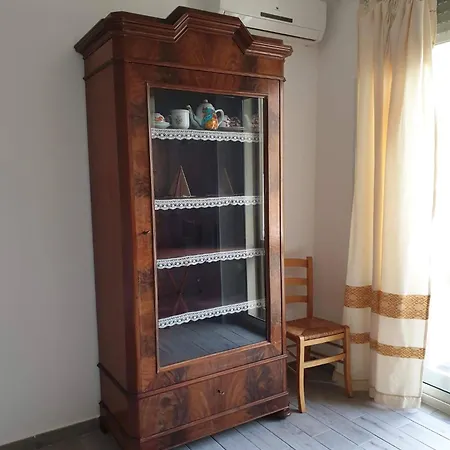 Centro Citta Con Posto Auto Privato E Giardino Condominiale Cagliari